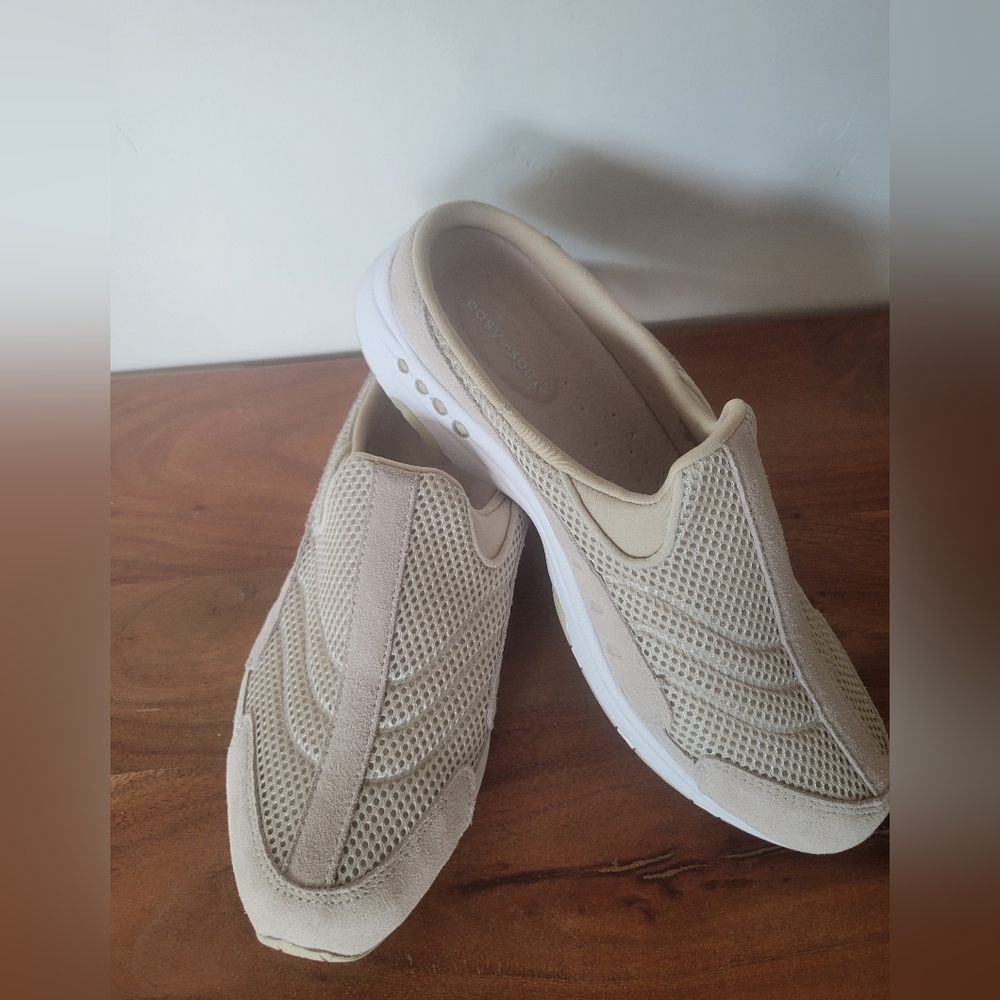 Easy Spirit Cream Mules